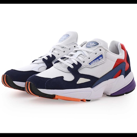 adidas Shoes - Adidas Falcon W